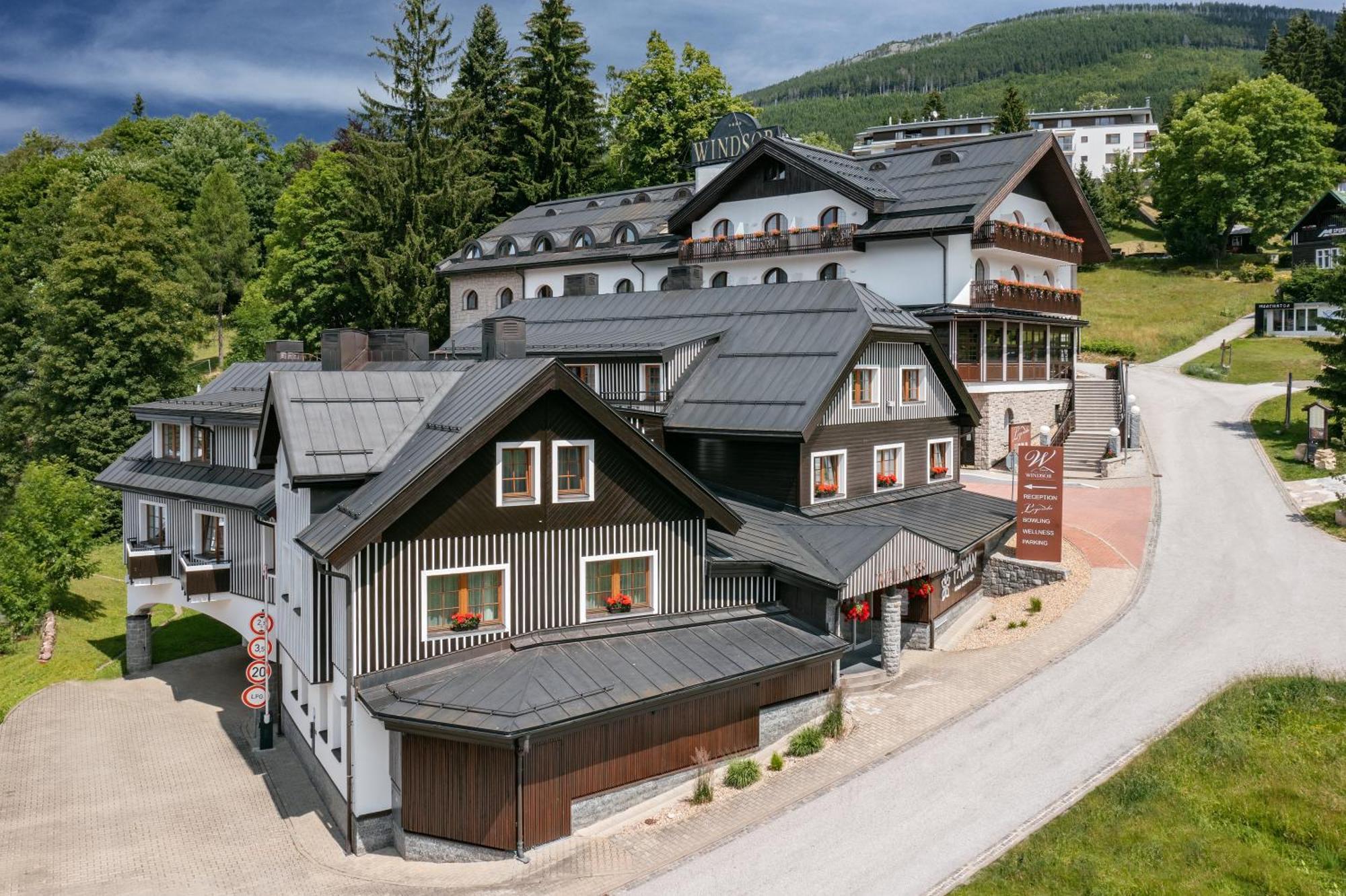 Wellness Hotel Windsor Spindleruv Mlyn Bagian luar foto