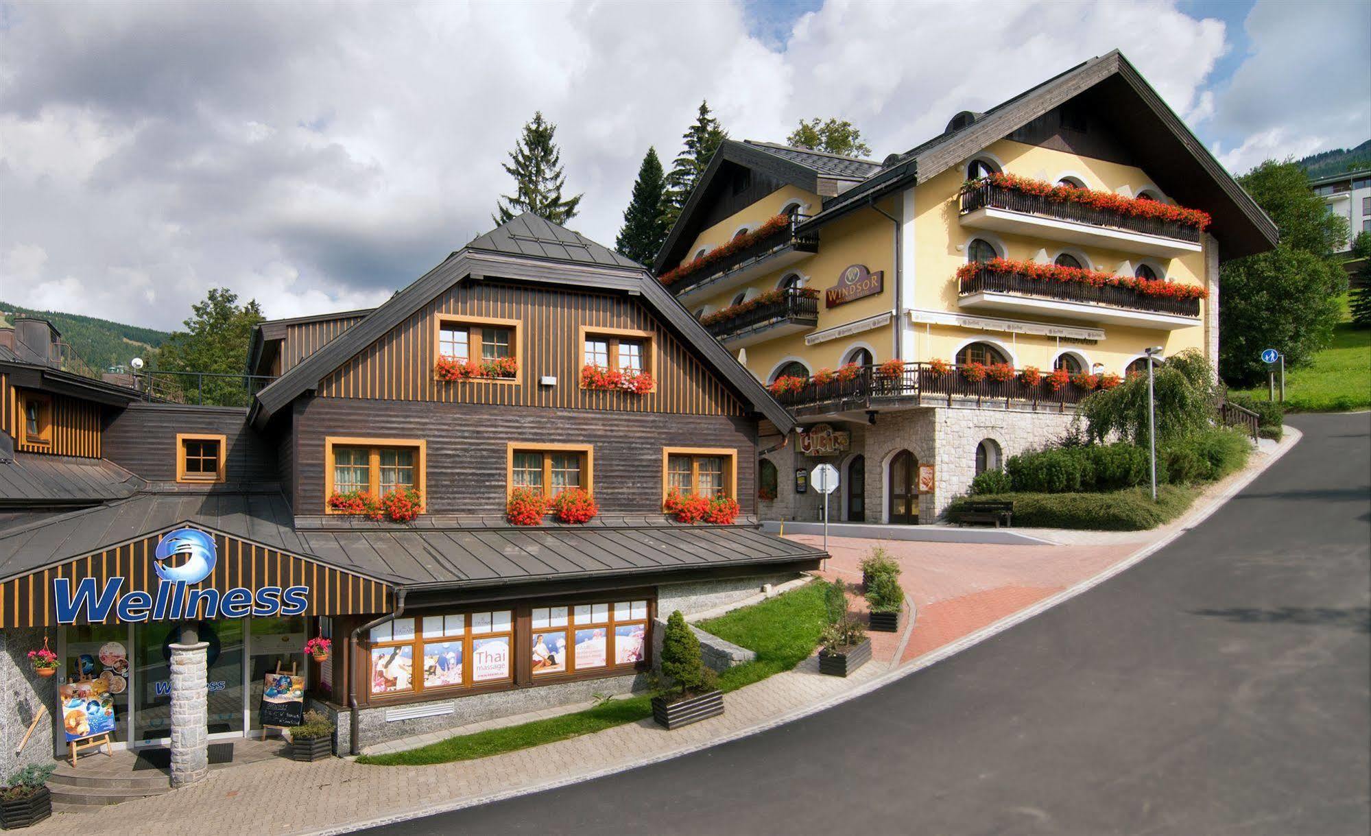 Wellness Hotel Windsor Spindleruv Mlyn Bagian luar foto
